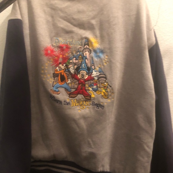 🎠Disneyland Mickey Mouse Varsity Jacket- 170A $70 or $60 w/offer - Picture 7 of 9
